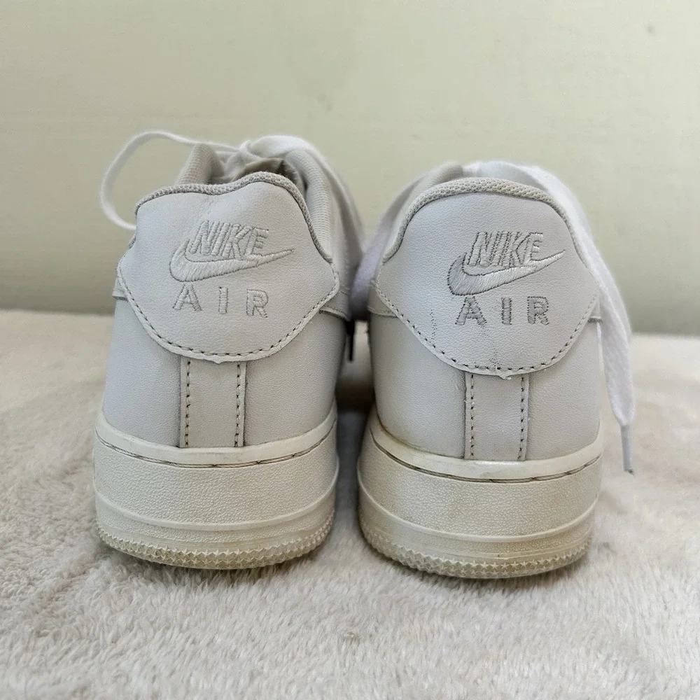 Nike Air Force 1 Triple White Low 